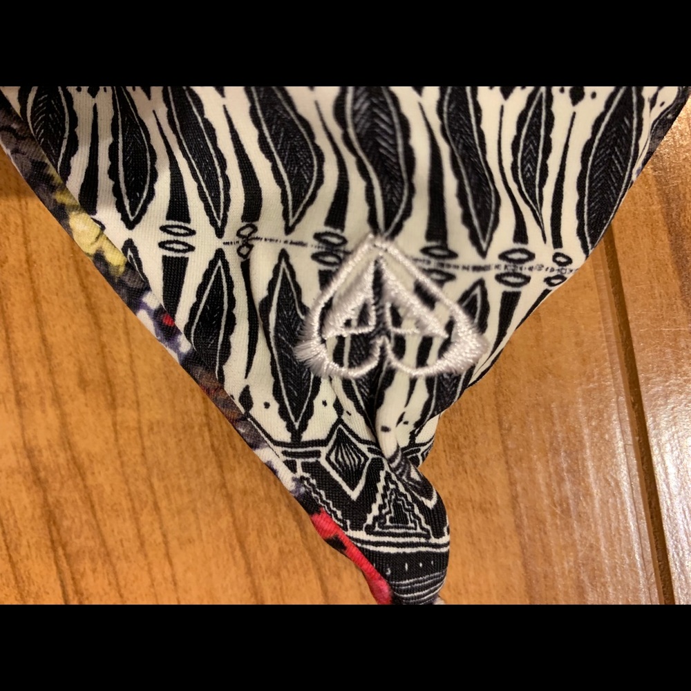 Reversible Roxy swimsuit - Picture 6 of 7